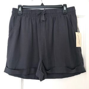 Mid-rise tie-front utility shorts, size M